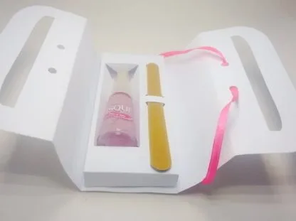 Molde limpo de bolsinha porta esmalte e lixa
